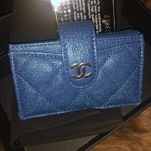 Chanel iridescent blue card holder new